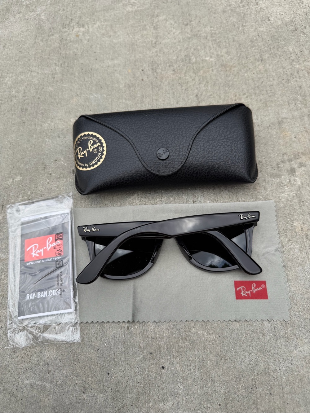 RayBan RB2140 Wayfarer Sunglasses G-15 Lens Black Frame - Picture 2 of 4